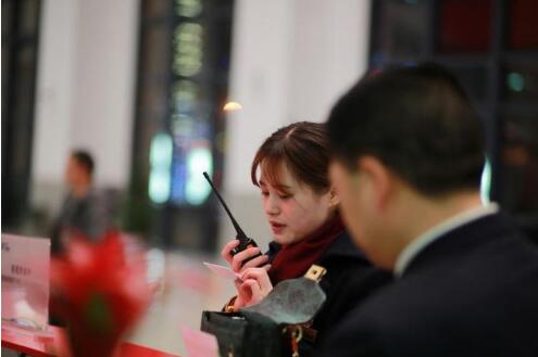 派出所民警有權(quán)沒(méi)收我的對(duì)講機(jī)嗎？